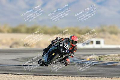 media/Dec-07-2025-CVMA (Sun) [[3e7d2de5dc]]/Race 16-Formula Middleweight/